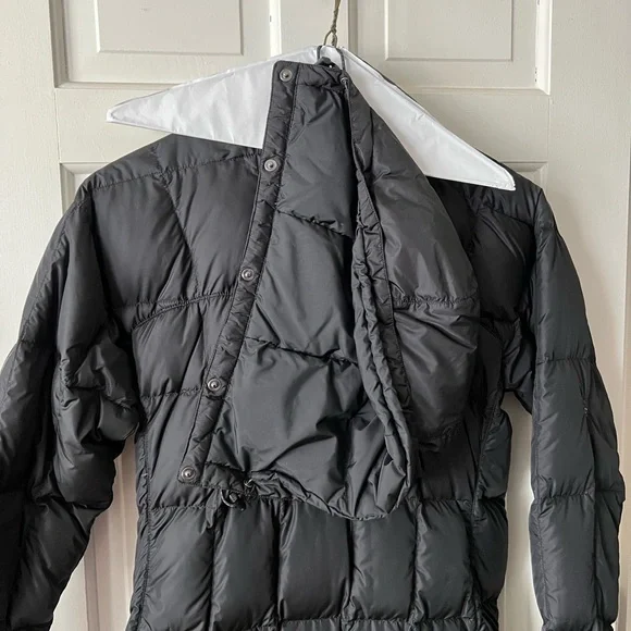 The North Face down coat. Size M. Very good condition. - Picture 5 of 7